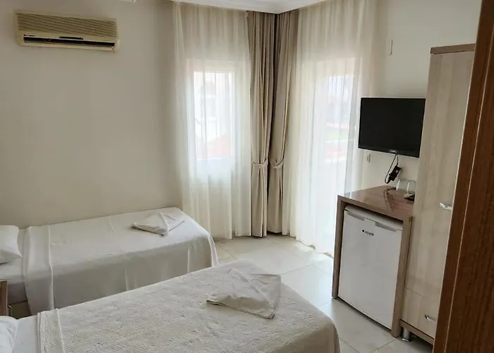 Can Motel 3* Μαρμαρίς