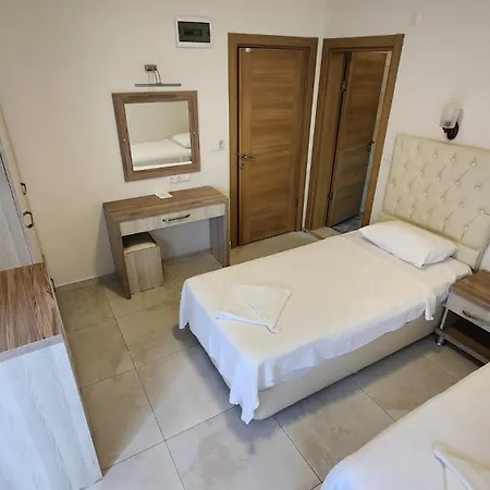 Can Motel Апарт-отель 3*